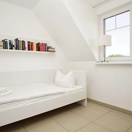 Apartment Strandnahe Rex Rugia: Balkon & Erlebnisbad *