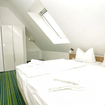 Apartment Strandnahe Rex Rugia: Balkon & Erlebnisbad
